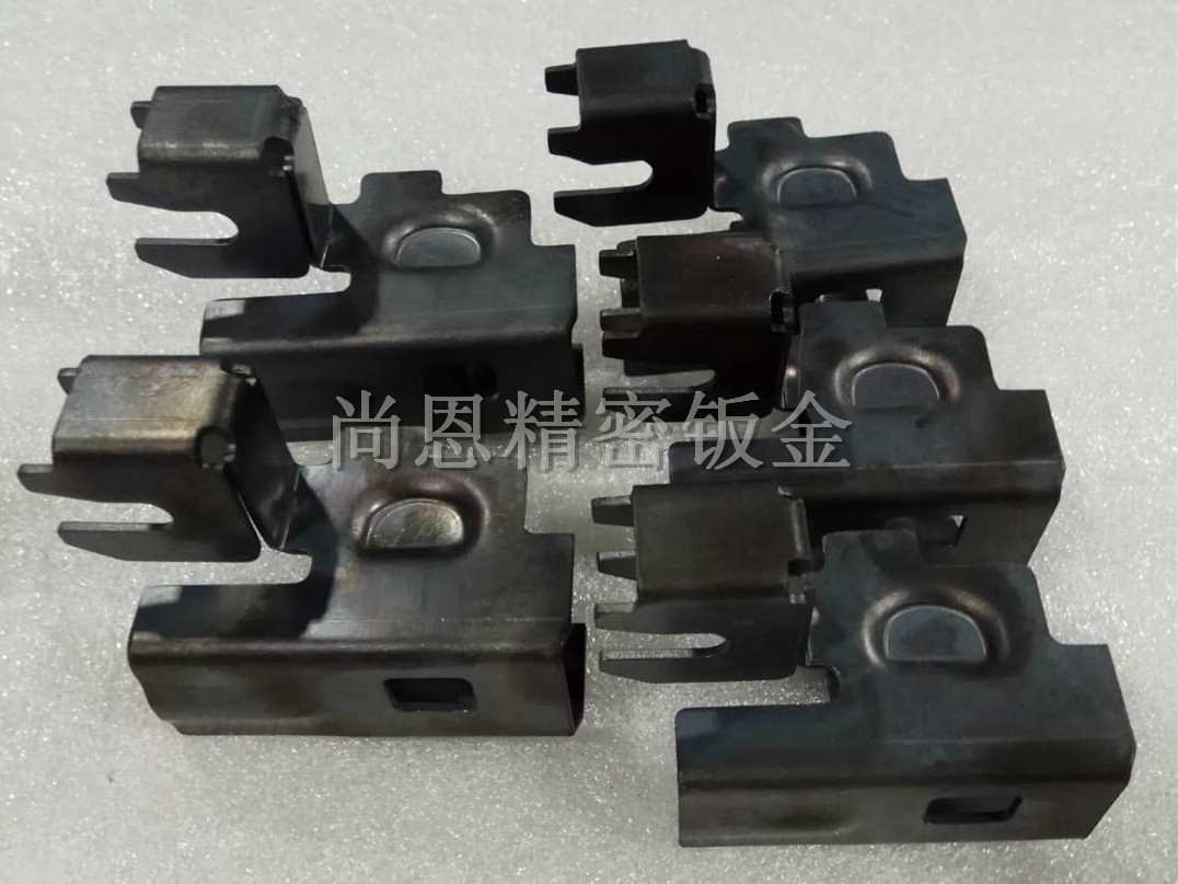 冷板，鍍鋅板，下料，折彎，噴粉，烤漆鈑金件